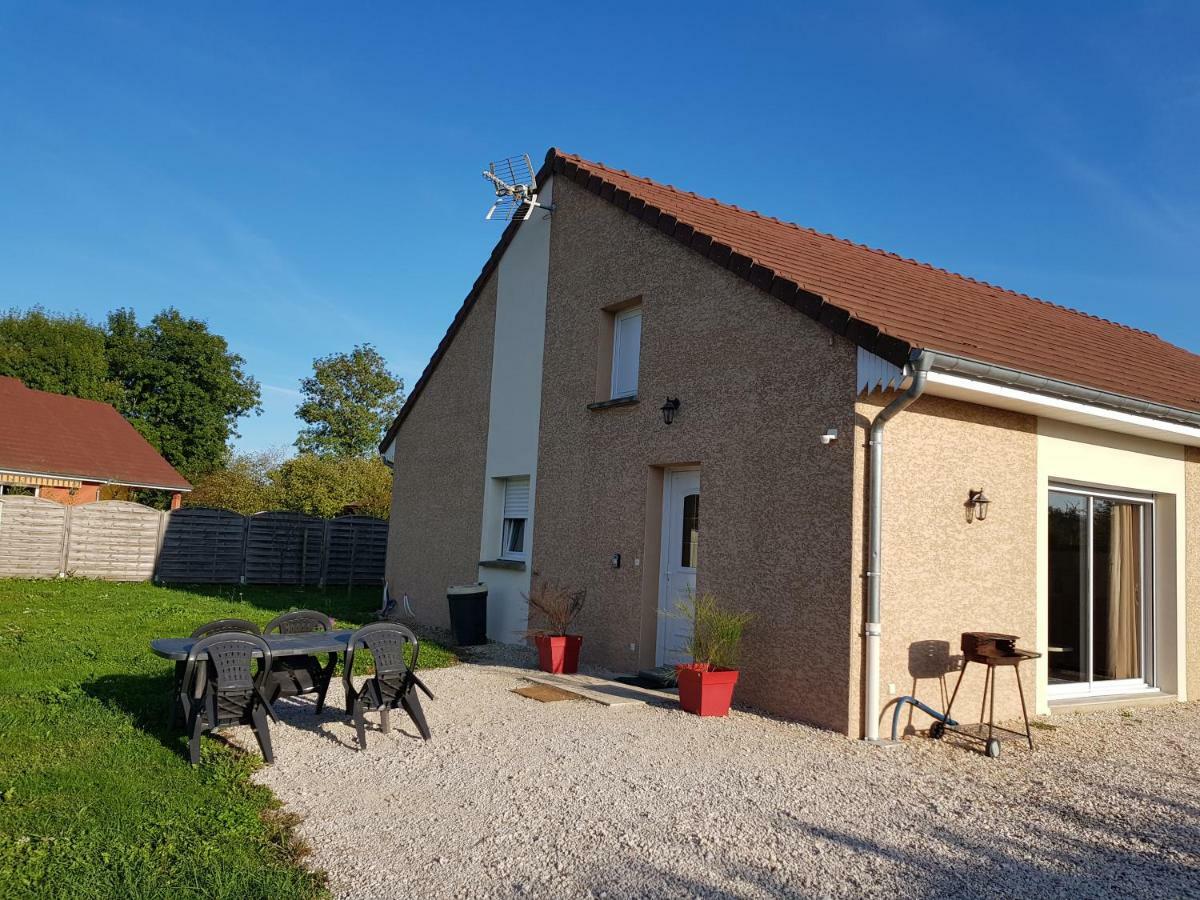 Gite Le Petit Pied-A-Terre La Chapelle-Saint-Sauveur  Exterior photo